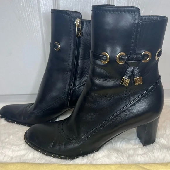 ❤️ LOUIS VUITTON🌷HOST PICK🌷LEATHER ANKLE BOOTS BLACK 6.5 (36.5) - Picture 3 of 16